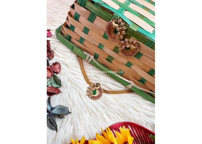 MINIMALIST CHOKER 001