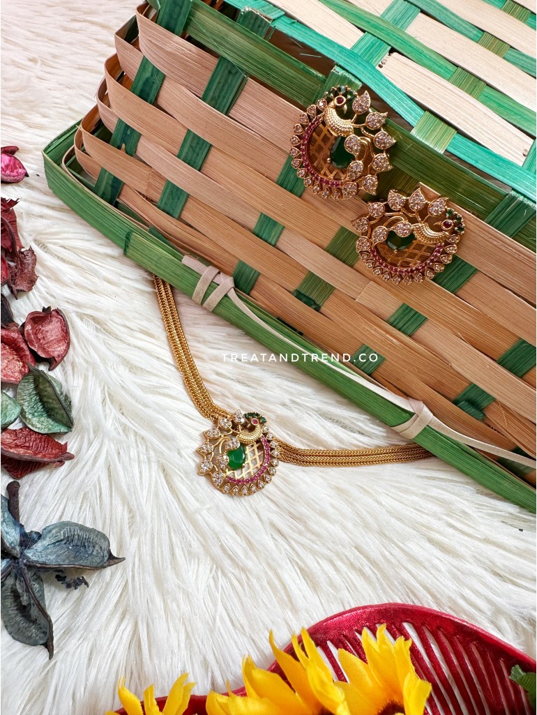 MINIMALIST CHOKER 001